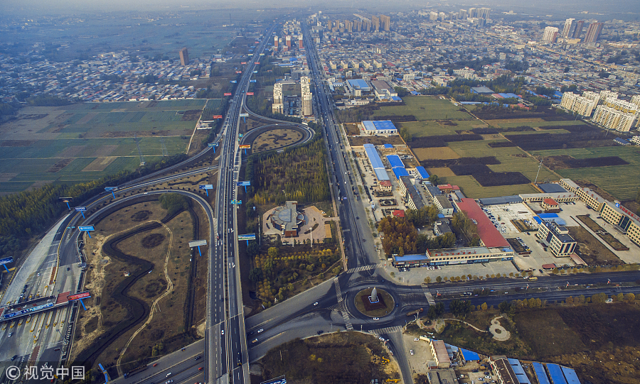 An aerial photo shows Rongcheng county of the Xiongan New Area on Oct 26, 2017. [Photo/VCG]