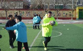 Xiongan invites international coaches to teach soccer