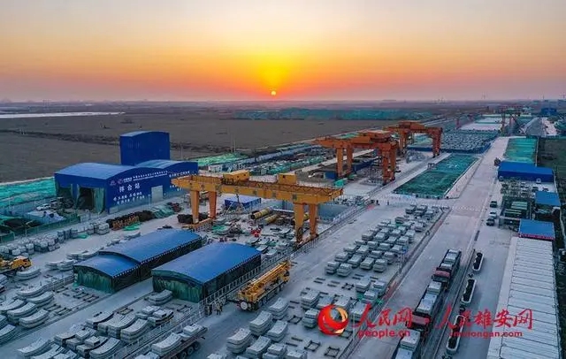 Aerial photo shows the construction site of the express line (R1 line) linking Xiong’an New Area in north China’s Hebei Province with Beijing Daxing International Airport. (People’s Daily Online/Li Zhaomin)