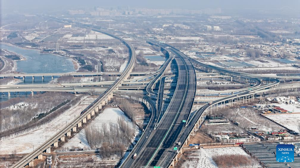 New expressway links Beijing and Xiong'an New Area